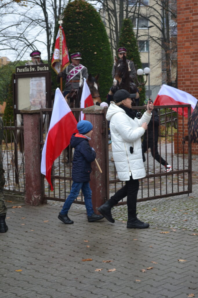 DSC_0200-683x1024 Fotogaleria z obchodów 107 rocznicy odzyskania niepodległości w Zdrojach